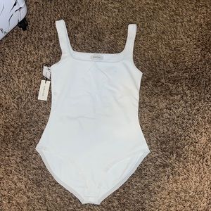 Aritzia Babaton bodysuit